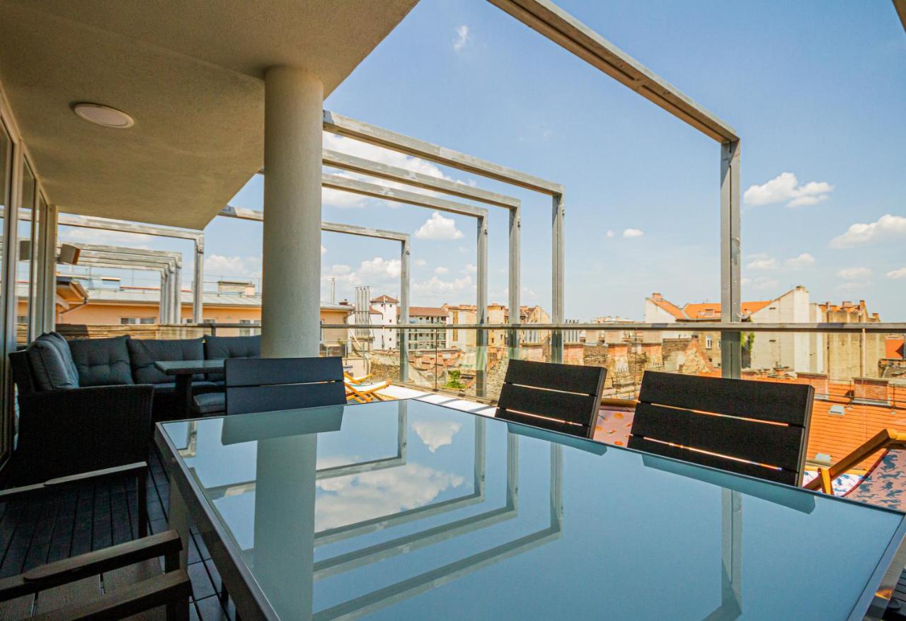 Luxury Apartment With Balcony In Downtown Budapest Exterior photo