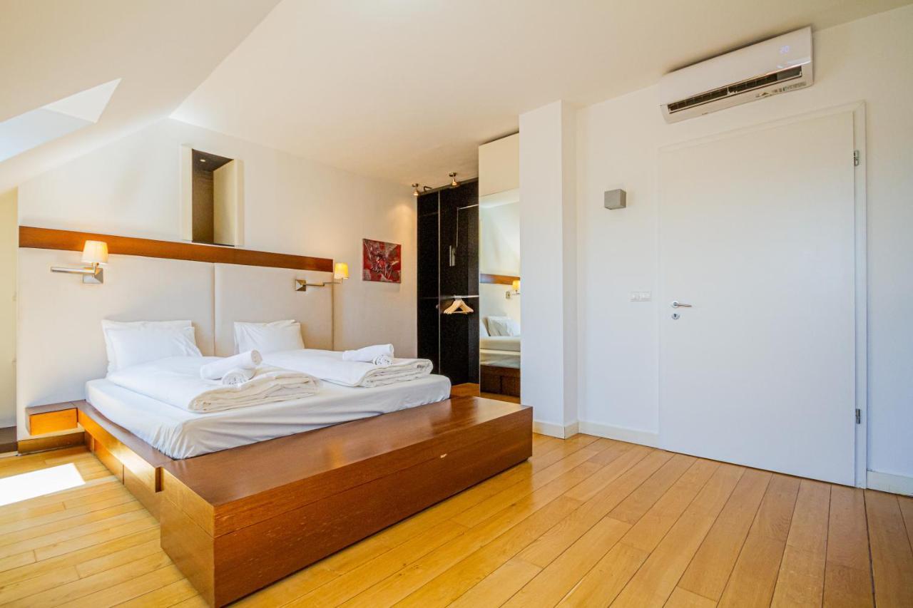 Luxury Apartment With Balcony In Downtown Budapest Exterior photo