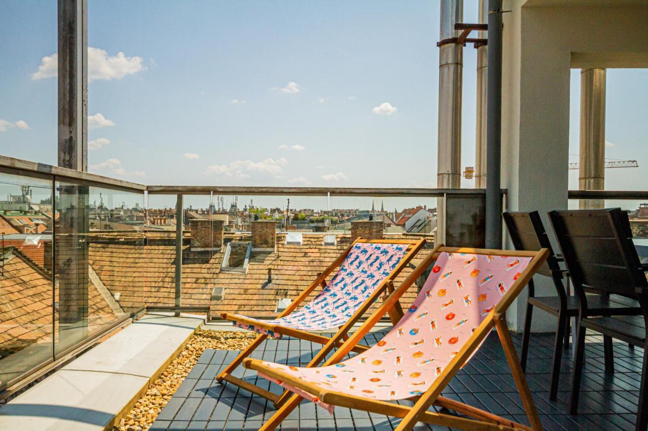 Luxury Apartment With Balcony In Downtown Budapest Exterior photo
