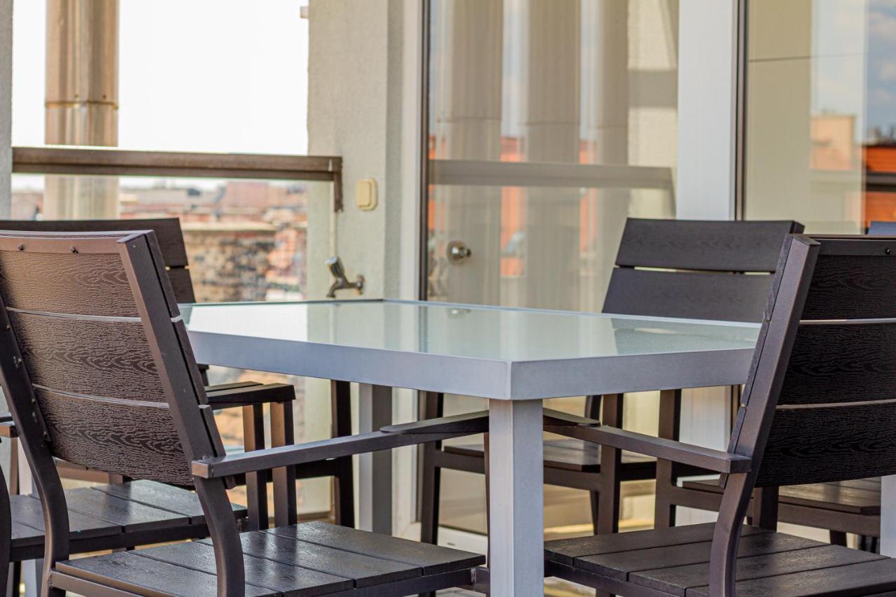 Luxury Apartment With Balcony In Downtown Budapest Exterior photo